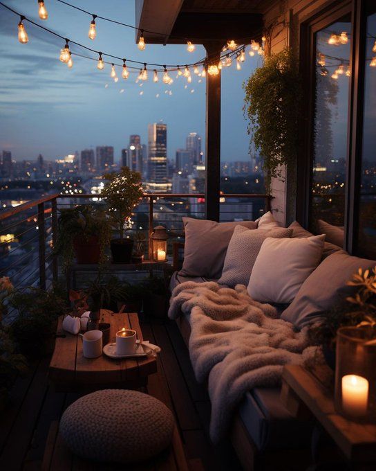 Image d'un balcon illuminé en hiver