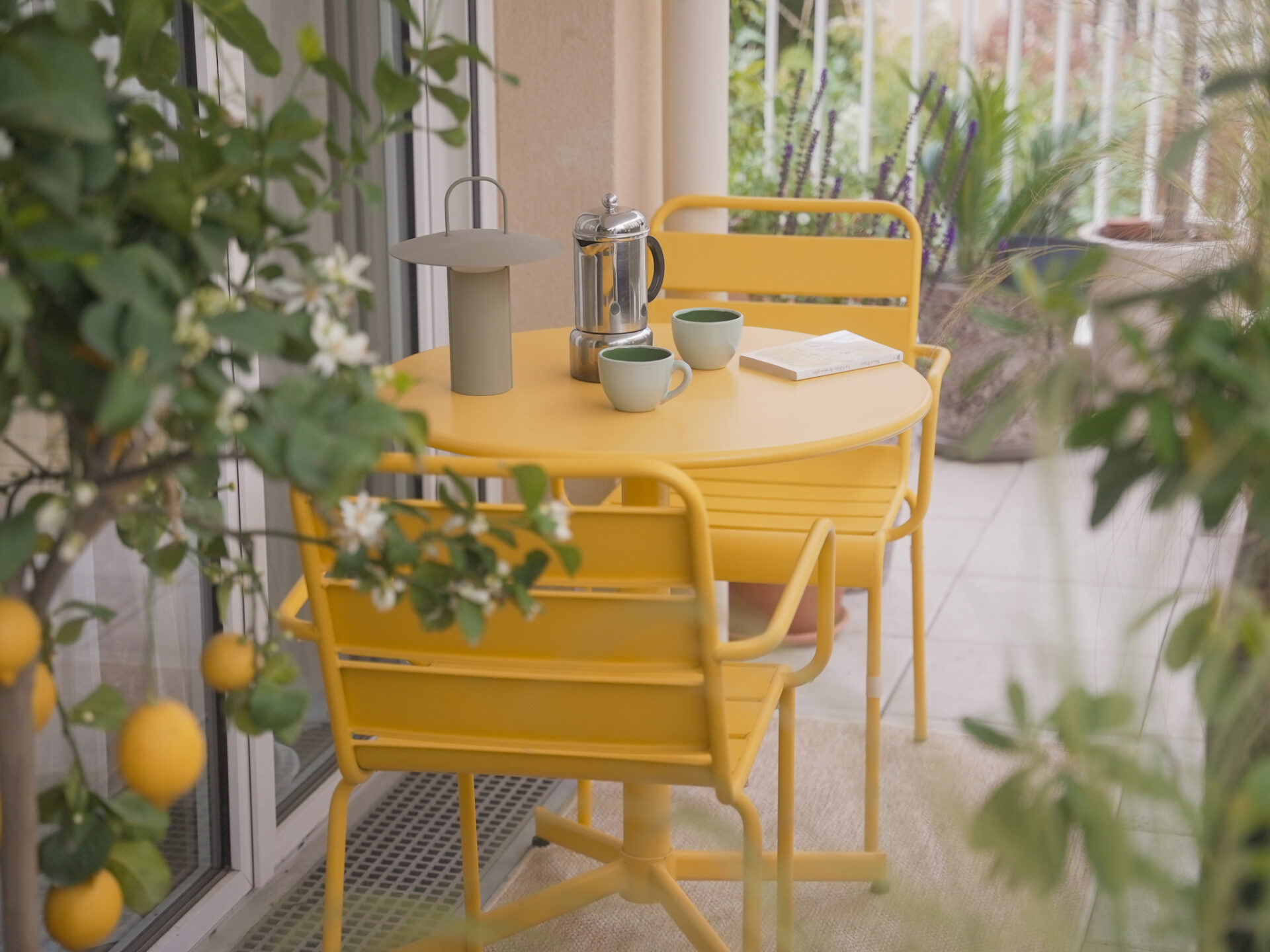 petites-garrigues-paysagiste-pour-balcon-mobilier-outdoor